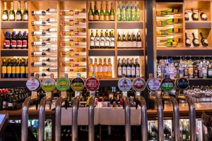 Rumorosità del pub e tutela dei condomini: diritti e possibili azioni