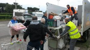 “Centro Ambientale Mobile”: oltre 5 tonn. di rifiuti raccolti questa mattina in area Porta a Terra