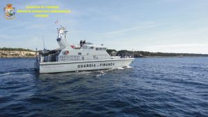 Navigano dove è vietato: multati nelle acque protette di Pianosa