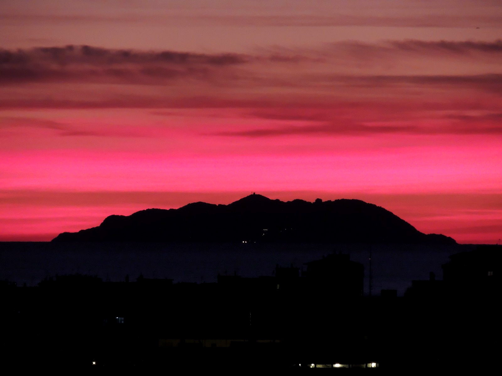 Tramonto Rosso Fuoco | Tramonto Sulla Spiaggia Di Rena Major - Foto 5