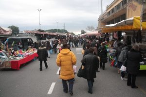 mercatino via dei pensieri