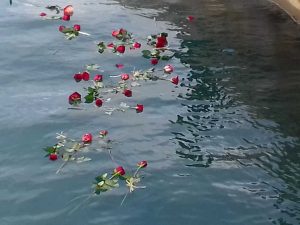 Lions e Moby Prince, ad Aprile 140 rose in mare sul luogo della tragedia