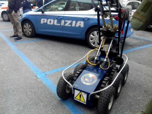 polizia 113 auto e robot artificieri (2)