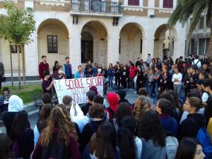 Manifestazione studentesca, PaP a fianco degli studenti