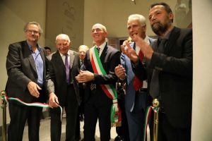 LivornoPress Modigliani la festa dell'inaugurazione taglio del nastro