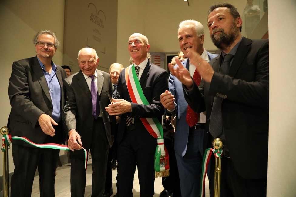 LivornoPress Modigliani la festa dell'inaugurazione taglio del nastro