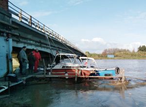 LivornoPress Scolmatore pontile e barche sradicati dalla piena dell'Arno