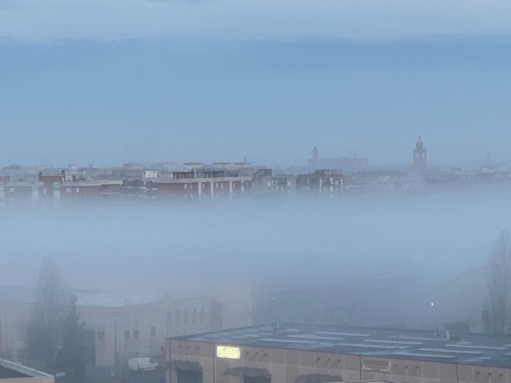 Livorno si risveglia nella nebbia