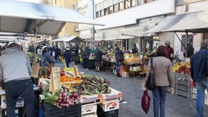 mercato piazza cavallotti