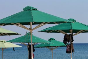mare ombrellone estate