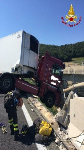 a12 camion in bilico