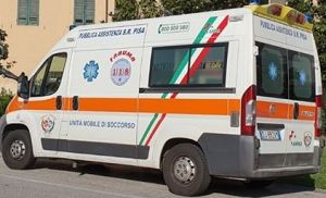 ambulanza pubblica assistenza pisa