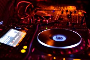 dj-musica-discoteca
