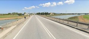 ponte sullo scolmatore a stagno