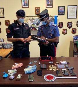 Occupava abitazione in Via Garibaldi per spacciare e tenere droga arrestato dai Carabinieri