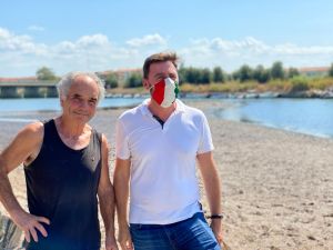 Le alghe stanno ostruendo la foce del Cecina