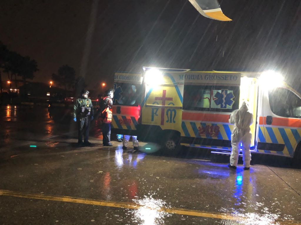 Elba evaquazione medica d'urgenza, con motovedetta ed elicottero della Guardia Costiera