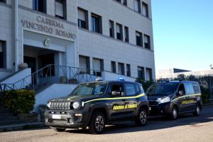 Piombino: una 90enne confusa aiutata da un finanziere fuori sevizio 