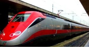 Livorno inserita in una area vasta tramite il tram treno