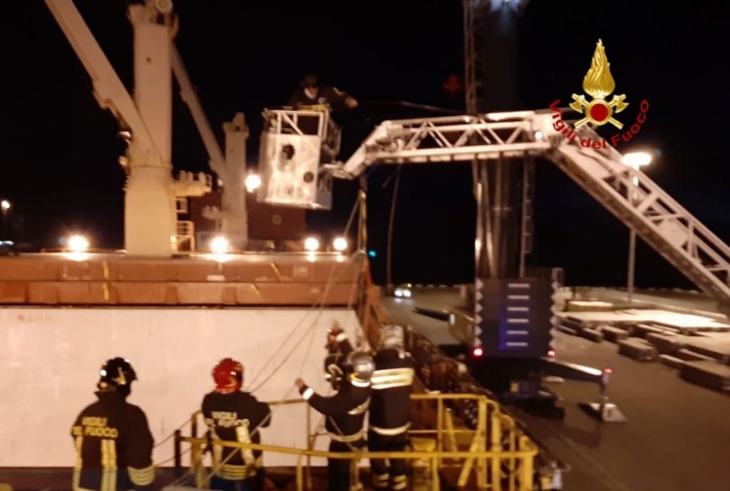 Incidente sul lavoro in porto, interviene il nucleo SAF
