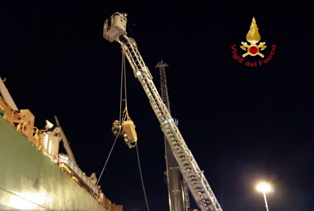 Incidente sul lavoro in porto, interviene il nucleo SAF