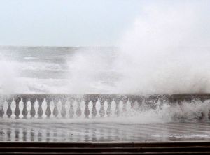 Maltempo, emesso codice giallo per vento e mareggiate