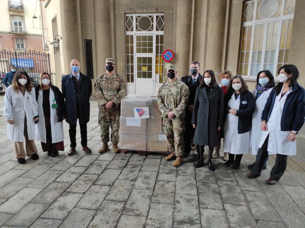 Dagli Stati Uniti una donazione di materiale di protezione da covid19 all'ospedale di Livorno