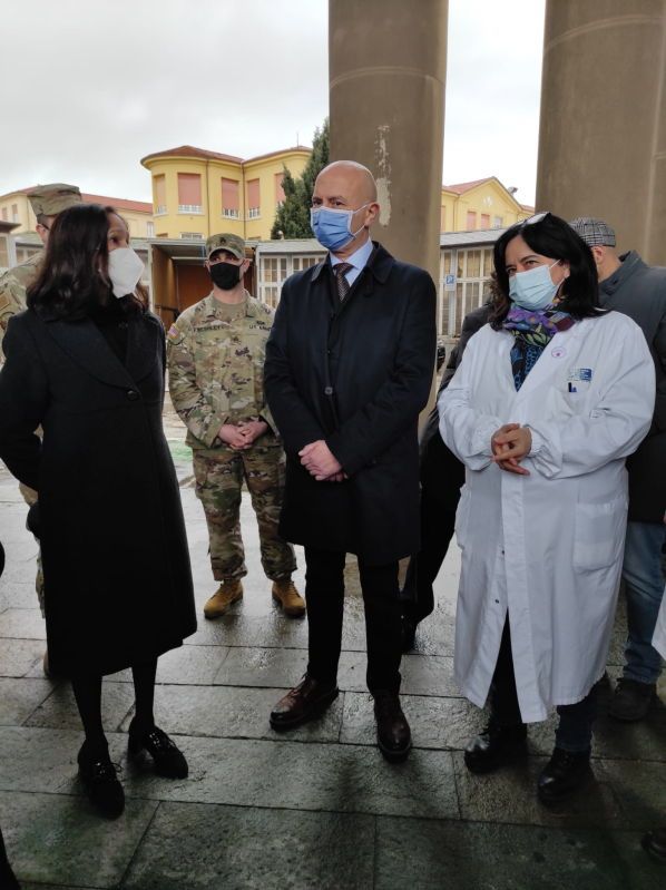 Dagli Stati Uniti una donazione di materiale di protezione da covid19 all'ospedale di Livorno