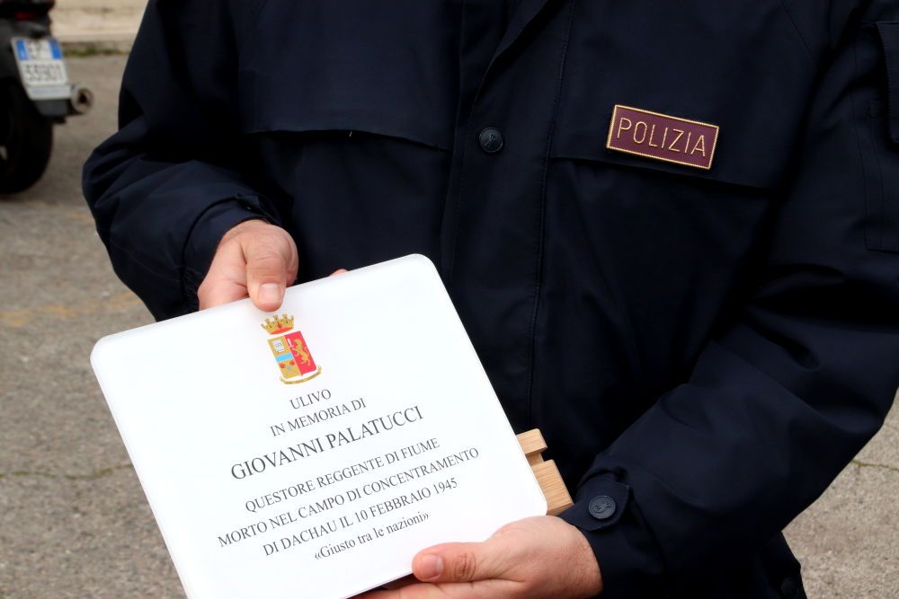 Targa e piantumazione albero in ricordo di Giovanni Palatucci. Salvò 5000 ebrei