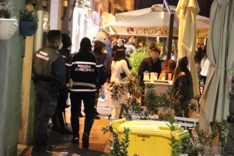 via cambini, multe, movida