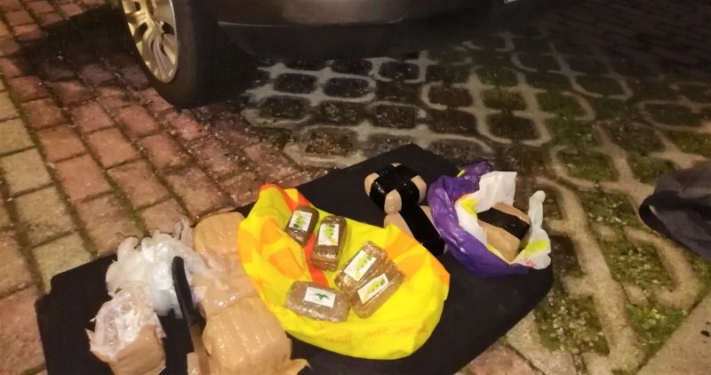 4,2 chili di droga al posto della ruota di scorta. In manette cittadino tunisino