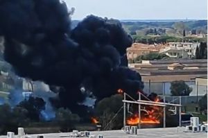 Cecina, incendio nel cantiere lavori all'acquedotto. Lippi Finestre chiuse non consumare ortaggi e frutta coltivati nell'area