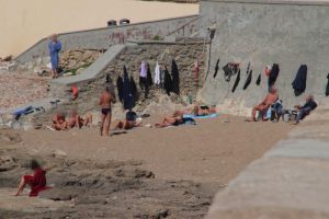 Tintarella e solicchio in zona rossa dalla Bellana a villa Pendola