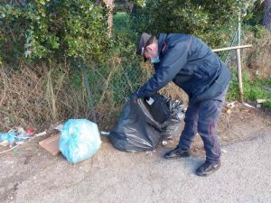 Elba - Rifiuti abbandonati, i molteplici gli interventi dei Carabinieri Forestali