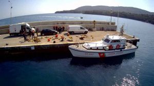 Elba la Capitaneria rimuove materiale destinato ad ormeggi abusivi