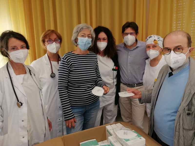 Hospice Livorno, mille mascherine donate donate dall'associazione Cure Palliative