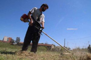 Podere Loghino occupazione simbolica e pulizie della cittadinanza