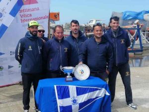 Vela: Il J24 La Superba della Marina Militare fa tris e vince il Trofeo J24 L.N.I. Livorno