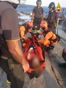 25enne soccorso al Sassoscritto, interviene l'elicottero