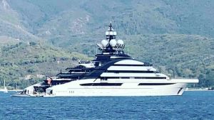 Elba Vip, lo yacht Lady M del magnate russo Alexey Mordashov ha fatto tappa a Portoferraio