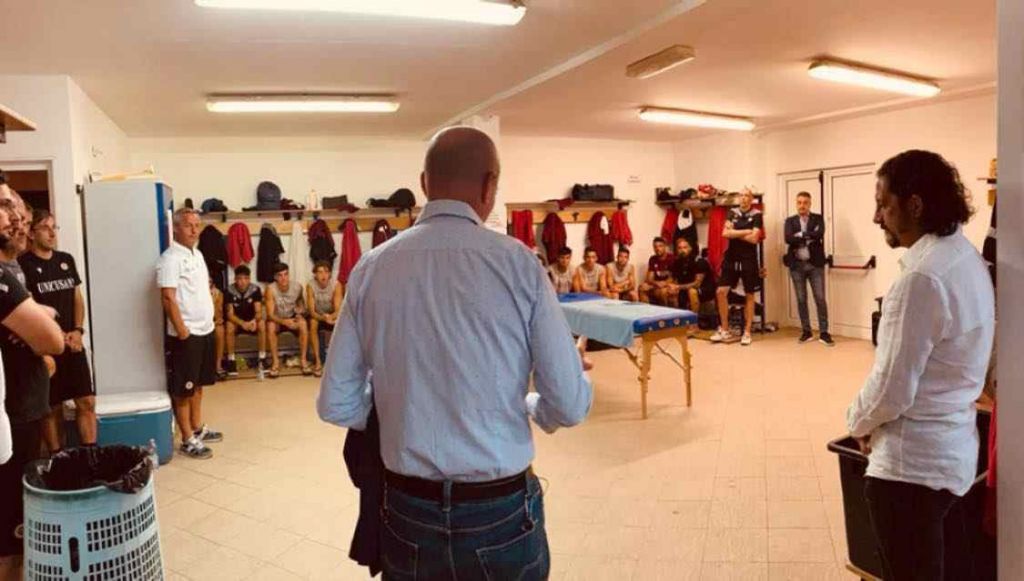 Salvetti negli spogliatoi dell'us livorno