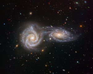 Fusioni galattiche à gogo nell’universo primordiale