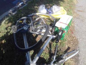 Investito ciclista 65enne sul viale Boccaccio, finisce sul parabrezza dell'auto