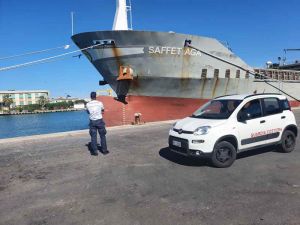 “Nave da carico battente bandiera Barbados fermata dalla guardia costiera per gravi carenze”