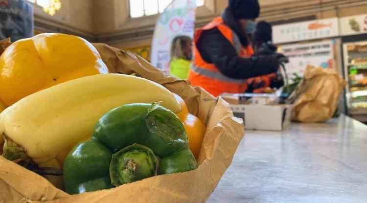 Banco 13 “Rigeneri Alimentari”: gli esercenti donano oltre 800 kg. di cibo in soli 15 giorni