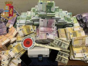 Sequestrati 60 milioni di euro, l'operazione è stata condotta dalla Squadra Mobile di Livorno