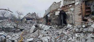 Mariupol, i russi si rimangiano il cessate il fuoco. Nessun corridoio umanitario piovono bombe sulla città