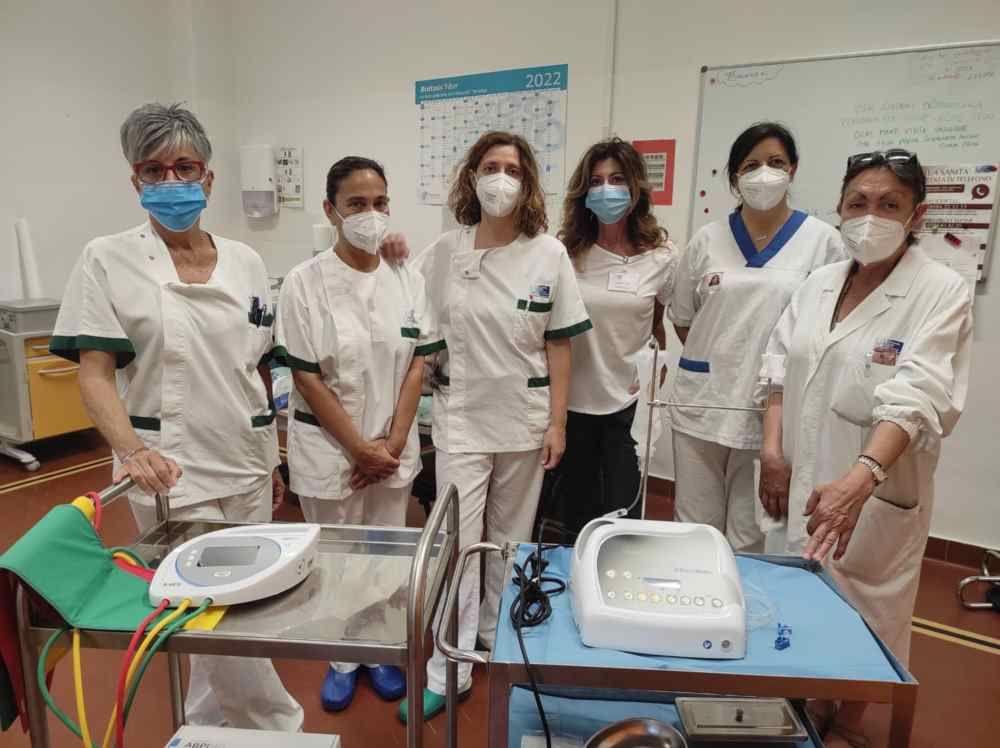 Ferite difficili, a Livorno il nuovo strumento ad ultrasuoni che velocizza la guarigione e riduce il dolore