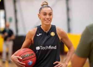 Francesca Rosellini, guardia dal tiro micidiale è del Jolly Acli. Colpo grosso per la società di basket femminile labronica