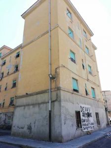 l'appartamento dal quale è caduto Denny Magina